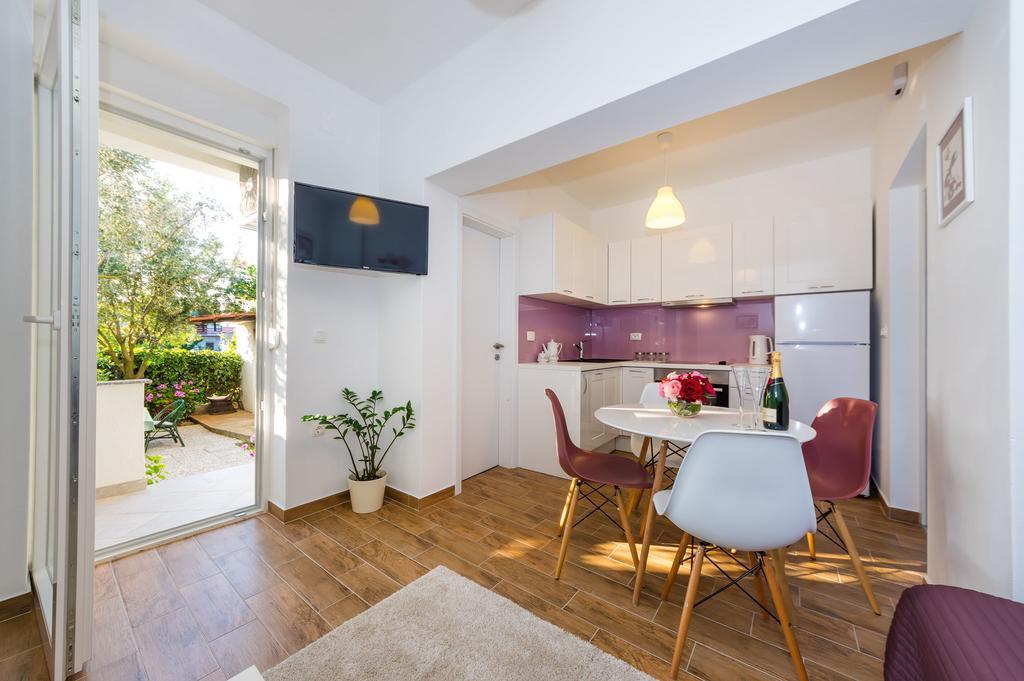 Lavander Apartment